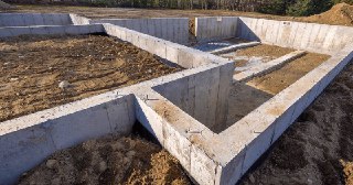 Ленточный фундамент Дальнегорск цена от 2726 руб.