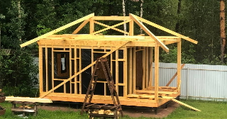 Сарай из бруса 100х100 в Дальнегорске - строительство под ключ | Строй-Дль от 41928 руб.